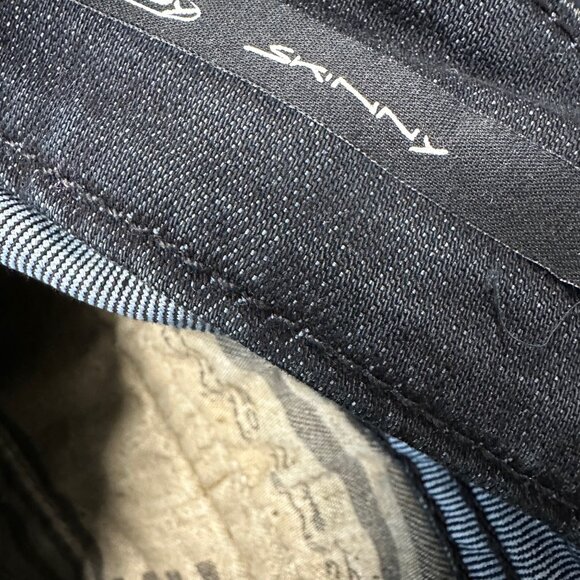 William Rast Savoy Skinny Leg Jeans Size 25 Dark Denim - Picture 10 of 11